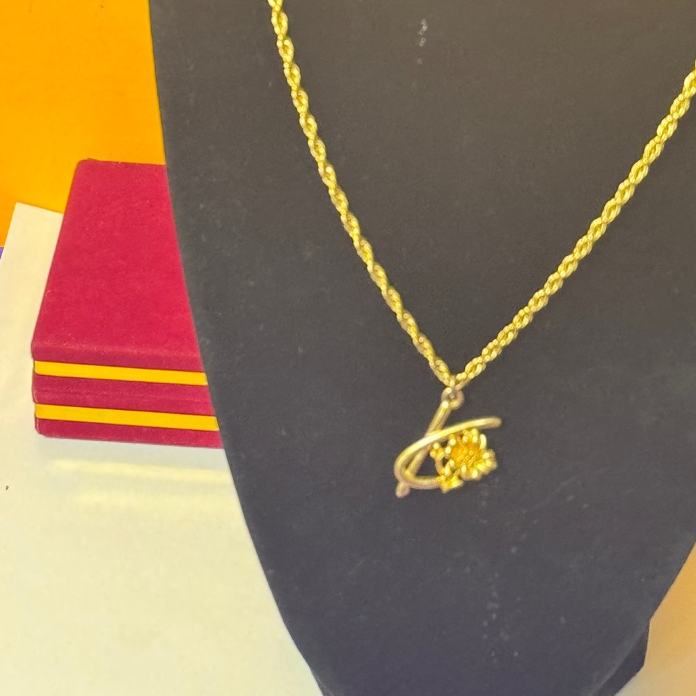 Kenzo Gold Necklace with Floral Accent - Picture 13 of 13